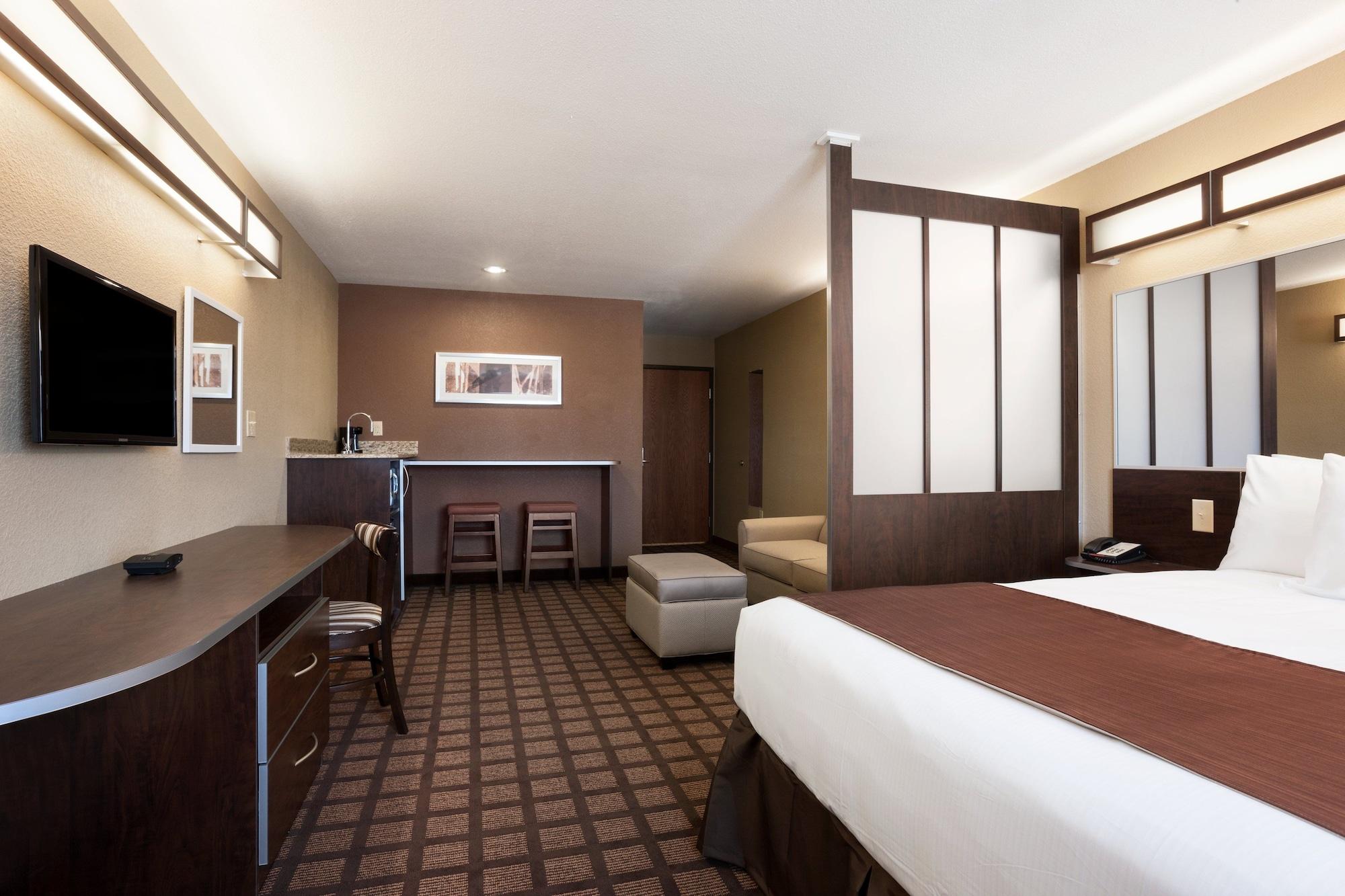 Garner Hotel Gonzales By Ihg Exterior photo